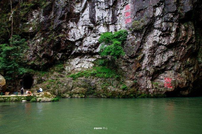 逃出昏暗的地下室2